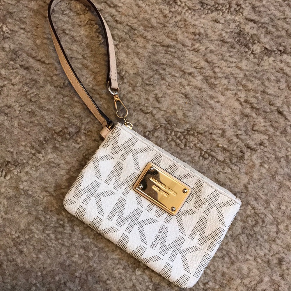 Michael Kors Wristlett